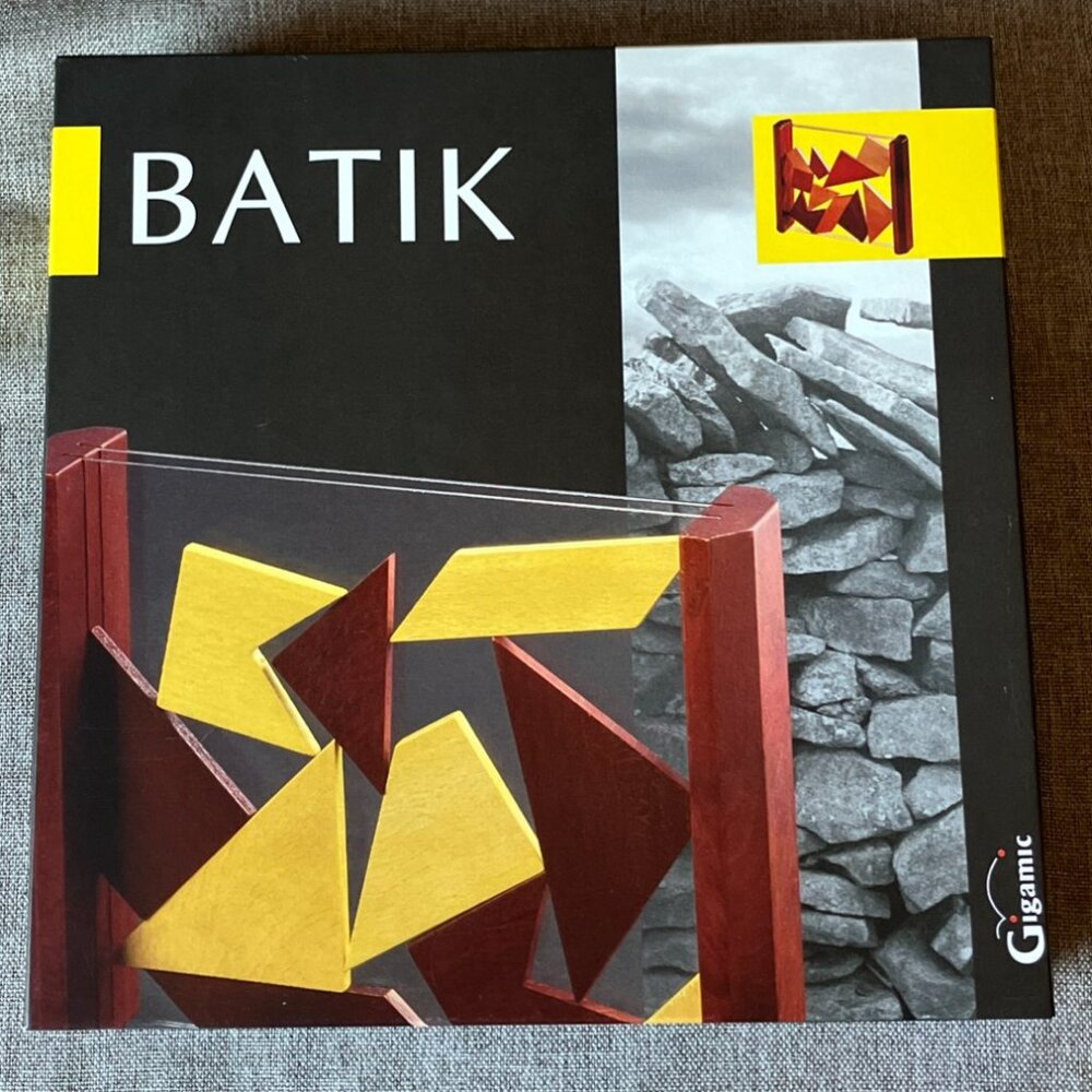 Batik 1997 Gigamic Board Game Strategy Wooden Shape Fitting Vintage Complete